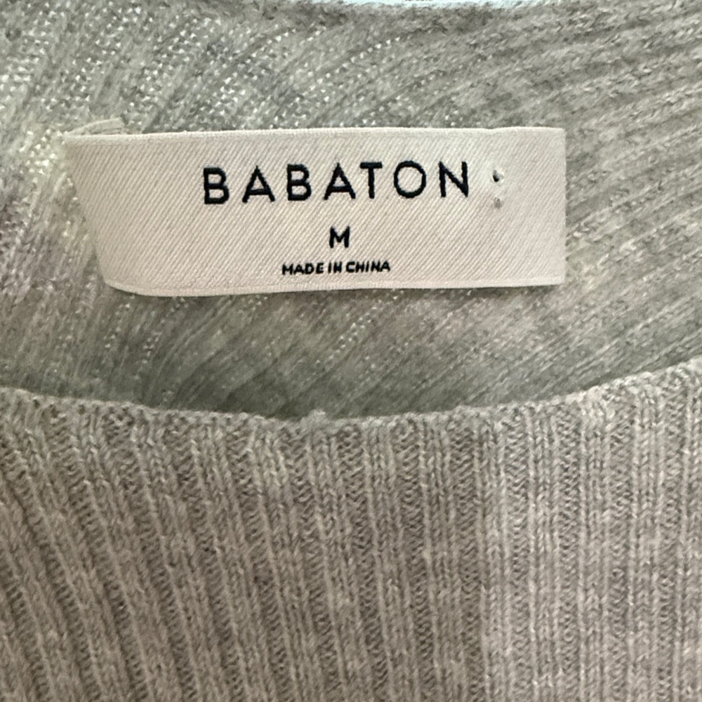 Babaton Aritzia Kitano Wool Blend Pullover Sweater Grey Size Medium – Like New - Picture 9 of 9